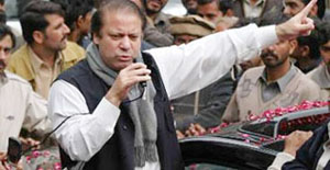 Former Pakistani Prime Minister Nawaz Sharif addresses his supporters in Kohala during a visit to occupied Kashmir on Wednesday.