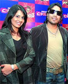Singers Milka Singh and Chavvi Mittal, contestants in the Sunsilk Jhoom India, a Sahara One show, appeal for votes in the Capital on Thursday. 
