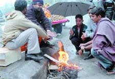 Fighting cold with bonfire