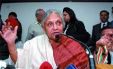 Delhi Chief Minister Shiela Dikshit addresses mediapersons to mark her nine years in office on Saturday. 