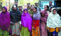 The North Delhi Police arrested six women burglars in the Capital on Saturday.