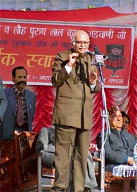 BJP prime ministerial candidate L.K. Advani addresses a rally at Baijnath