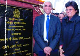 Lt. Governor Tejendra Khanna, Delhi Mayor Aarti Mehra lay stone of a multi-level car parking complex at Mandellia Chowk, Kamla Nagar in the Capital on Monday. 