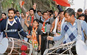 Accompanied by drummers, BJP workers celebrate the partys glorious victory at the hustings in Lakkar Bazar, Shimla