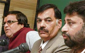 (From left) BJP candidate Gurcharan Dass Kala, BSP’s Jatinder Bhatia and Congress candidate Pradeep Chhabra at a press conference in Chandigarh