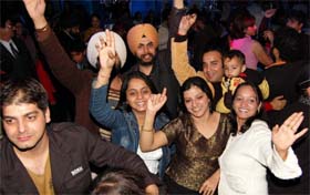 Party hoppers have a blast on New Years eve in city