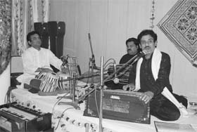 Vinod Sehgal performs at the Haryana Kala Parishad in Panchkula