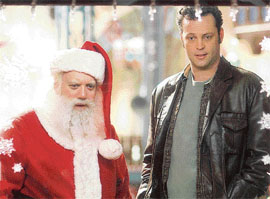 Paul Giamatti and Vince Vaughn in Fred Claus