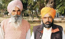 Gurjant Singh (left) and Harnek Singh who have given up drugs on the motivation by an NGO