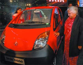 NANO is nice to feel, says Chief minister Sheila Dikshit at the ongoing Auto Expo 2008 in the Capital on Friday.