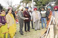 Management, staff and students of Guru Nanak National College celebrate Lohri.