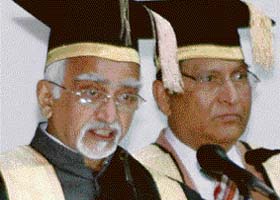 Vice-President and chancellor of Panjab University Dr Hamid Ansari addresses the convocation.Prof R.C.Sobti, vice-chancellor, PU, is also seen in the picture
