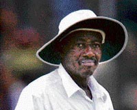 Steve Bucknors umpiring blunders were repeatedly telecast by Indian news channels