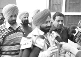 Vigilance bureau team addresses the media in Patiala on Monday.