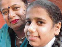 Urvi Manocha with her mother