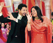Pammi Somal & Gurdas Maan in Mummyji