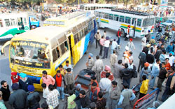 Traffic movement near the Bathinda bus stand was affected after a dispute arose between the PRTC staff and the private bus operators in Bathinda