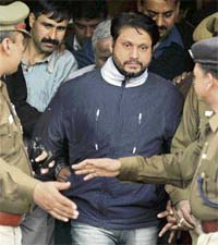 Jeevan Raut, Dr Amit Kumars brother and a co-accused in the kidney scam, being taken to a court from the CBI headquarters in New Delhi