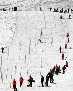Participants at the National Winter Games at Gulmarg ski resort on Wednesday. 