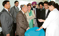 Amrit Nagpal inaugurates the new facility for hair transplantation at DMCH in Ludhiana