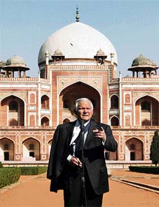 US secretary of defence Robert Gates during his visit to Hamayuns Tomb in New Delhi