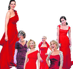 Anne Hathaway, Julie Christie, Katherine Hiegl, Heidi Klum, Helen Mirren, Miley Cyrus