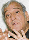 Dr Mohan Agashe
