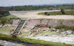 A damaged portion reflects the negligence of the Punjab government towards the Kandi Canal (stage-I), which caters to irrigation of over 215 villages of the Kandi area.