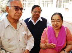 Prominent members of the Bathinda Red Cross society (from left H.L Bansal, Anil Saraf and Raj Gupta) discussing issues pertaining to functioning of the society on Wednesday. 