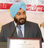 Vicky Dhillon