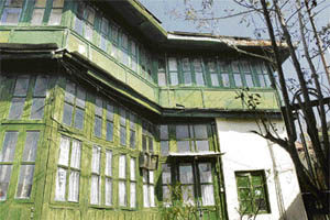 Bhajji House at Kaithu in Shimla.