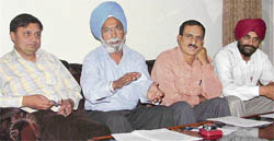 Dr Malkiat Singh, principal, SCD Government College, interacts with mediapersons in Ludhiana