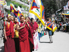 A march in protest against the Chinese crackdown in Tibet began from Manali to Bhuntar on Sunday.