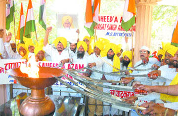 The martyrdom day of Shaheed-E-Azam Sardar Bhagat Singh, Sukhdev and Rajguru was celebrated with great fervour in Amritsar.