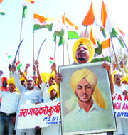 The martyrdom day of Shaheed-E-Azam Sardar Bhagat Singh, Sukhdev and Rajguru was celebrated with great fervour in Amritsar.