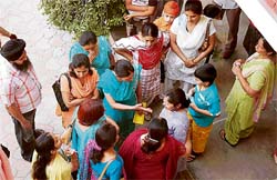 Parents argue with teachers of Tagore Public School in Ludhiana on Tuesday.