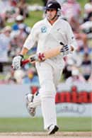 New Zealands Stephen Fleming runs between the wickets during the fourth day of the third Test against England in Napier
