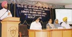 Dr B.S. Aulakh delivers a lecture on organ donation at Master Tara Singh College 