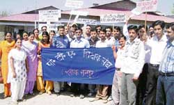 PTA teachers protest against the inquiry and recommendation of the Shanan Committee at Nurpur 