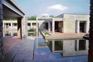 Karunashraya, an abode of compassion for terminally ill cancer patients, in Bangalore. Architect Sanjay Mohe, (1998-99)