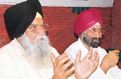 Jagdev Singh Jassowal and N.S. Nanda address a press conference in Ludhiana