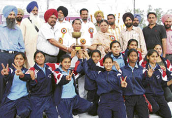 Members of the Sat Guru Partap Singh Government Polytechnic College for Women, Rishi Nagar, Ludhiana, who won the overall trophy.
