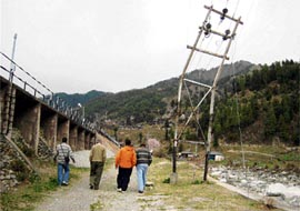 This tilted pole by the side of the PSEB reservoir at Barot for the past many years has failed to make the authorites concerned replace it despite pleas from local residents.