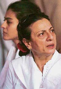 Veteran actress Tanuja with her daughter Kajol during the funeral of her husband Shomu Mukherji in Mumbai on Thursday.