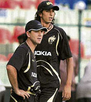 Ishant Sharma and Ricky Ponting during practice at session.