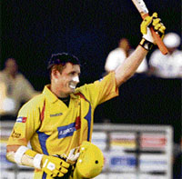 In a delightful case of sibling rivalry, the two Hussey brothers, David (left) and Mike played match-winning knocks for Kolkata Knight Riders against Deccan Chargers and Chennai Superkings against Kings XI Punjab, respectively