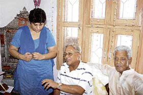 Former Fiji premier Mahendra Chaudhary (centre) at a relatives place in Rohtak