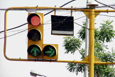 Which light to follow? Red or green?