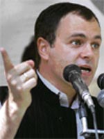 National Conference president Omar Abdullah addresses an election rally in Baramulla