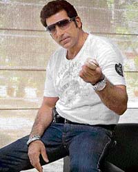 Mukesh Rishi pays a tribute to the Indian war heroes